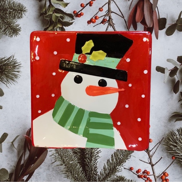 Adorable Christmas Dessert Plates- Set of 4- Brand New! - Picture 6 of 7